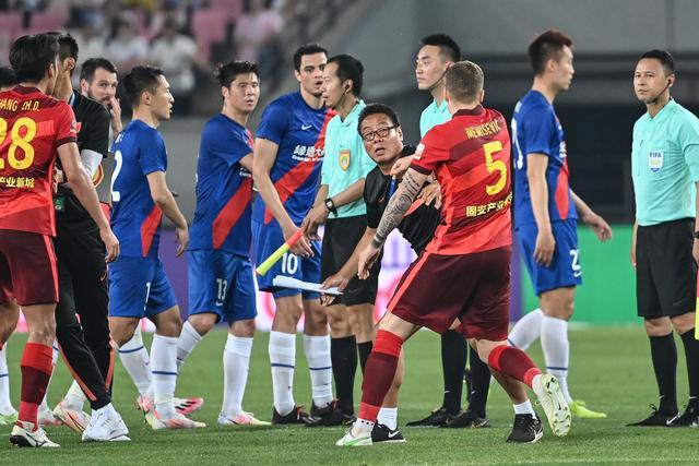 孙铭徽27分胡金秋17+17+5帽 广厦险胜广东